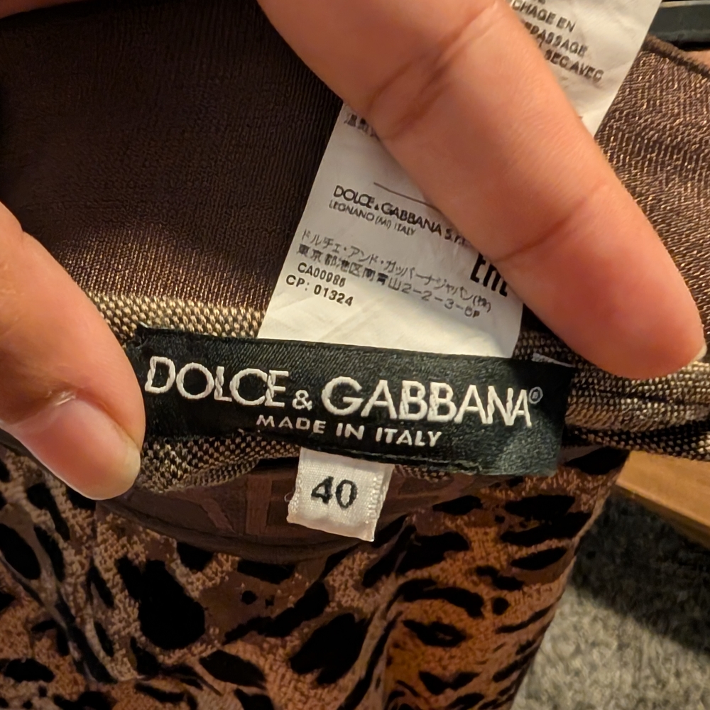Dolce & Gabbana Leopard Print Skirt